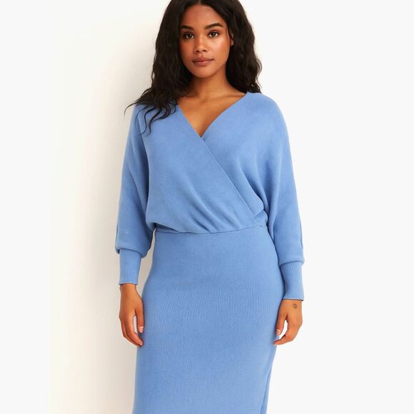 Sweater dress timeless classic light blue split hem feminine comfy winter womenM - Picture 1 of 6